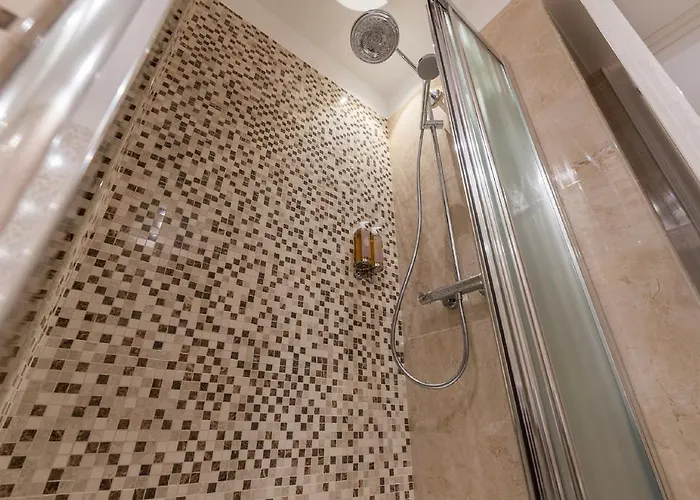 Altarocca Embassy Rom