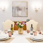 Altarocca Embassy Ferienhaus *